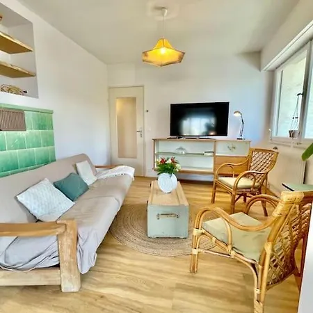 Maison Individuelle 100 M2, Jardin Et Parking Privé *