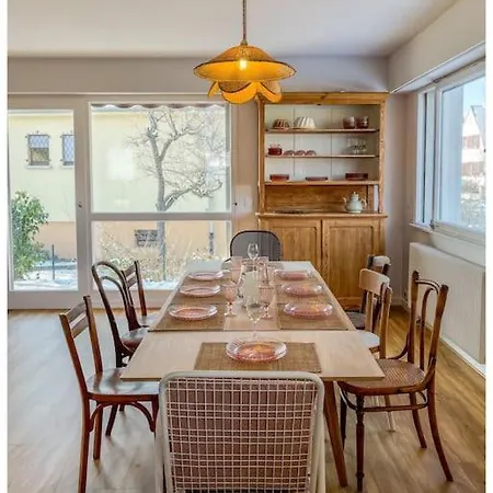 Maison Individuelle 100 M2, Jardin Et Parking Privé *