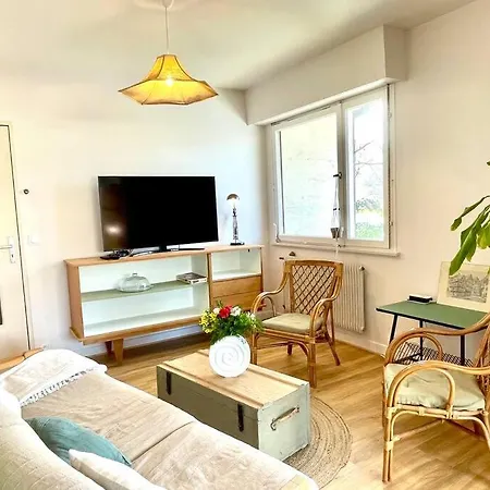 Maison Individuelle 100 M2, Jardin Et Parking Prive Feriehus
