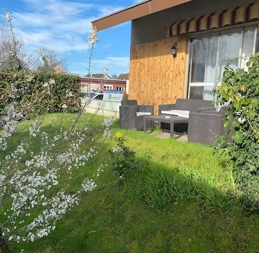 Maison Individuelle 100 M2, Jardin Et Parking Prive