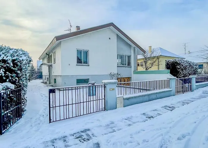 Maison Individuelle 100 M2, Jardin Et Parking Prive Ferienhaus *