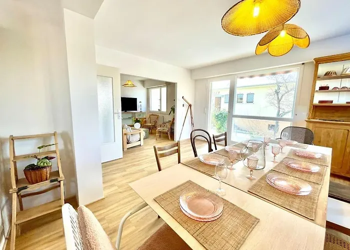 Maison Individuelle 100 M2, Jardin Et Parking Prive *